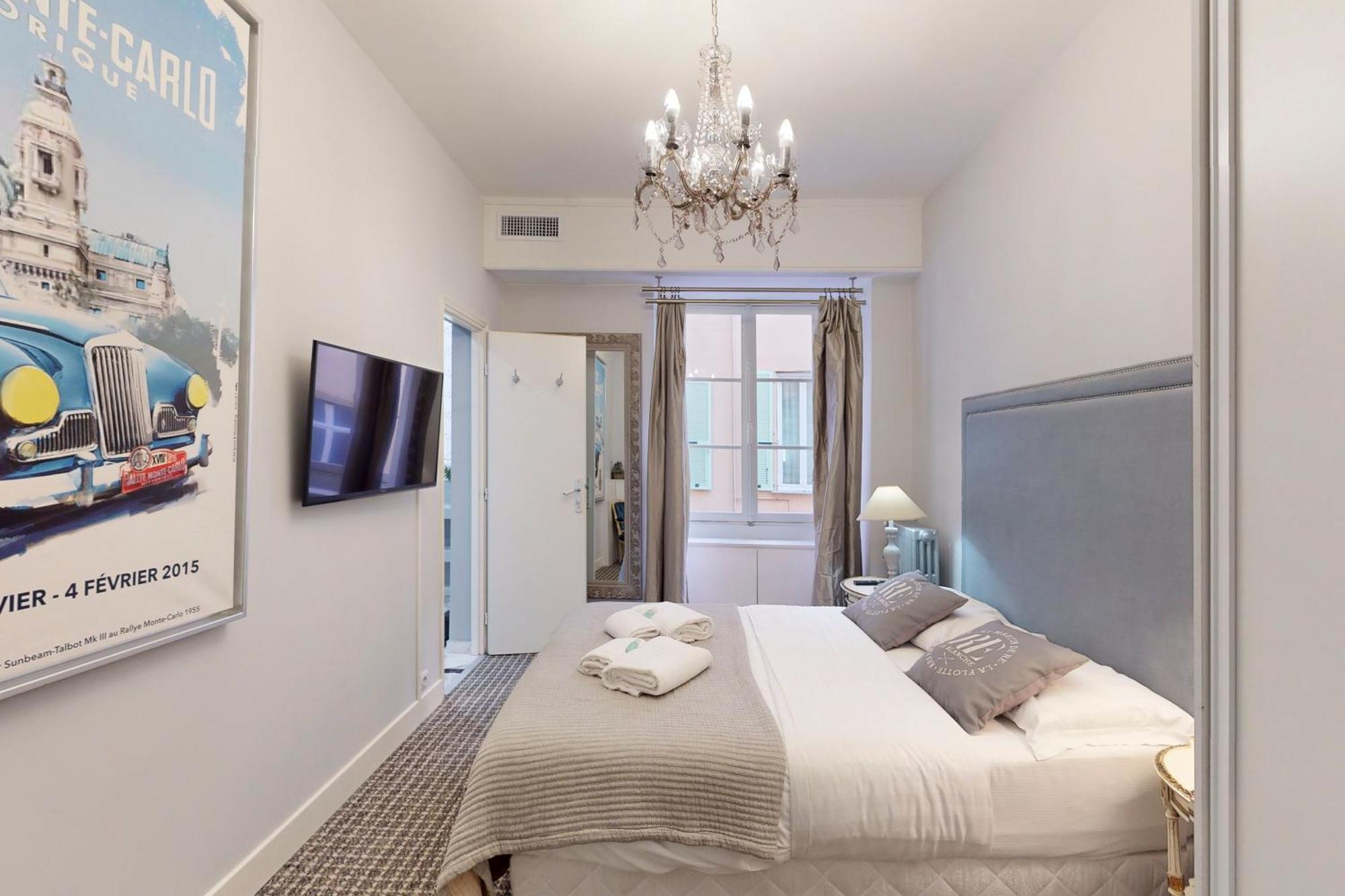 Silver Suite Five Stars Holiday House นีซ ภายนอก รูปภาพ
